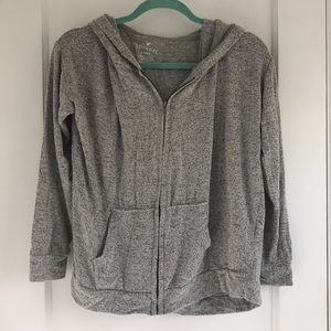 GRAY ZIPUP SWEATSHIRT